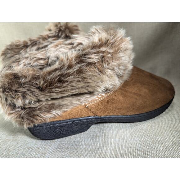 Isotoner Women's Eco-Comfort Memory Foam Faux Fur Hoodback Slipper Soft sz 9 - Picture 4 of 7